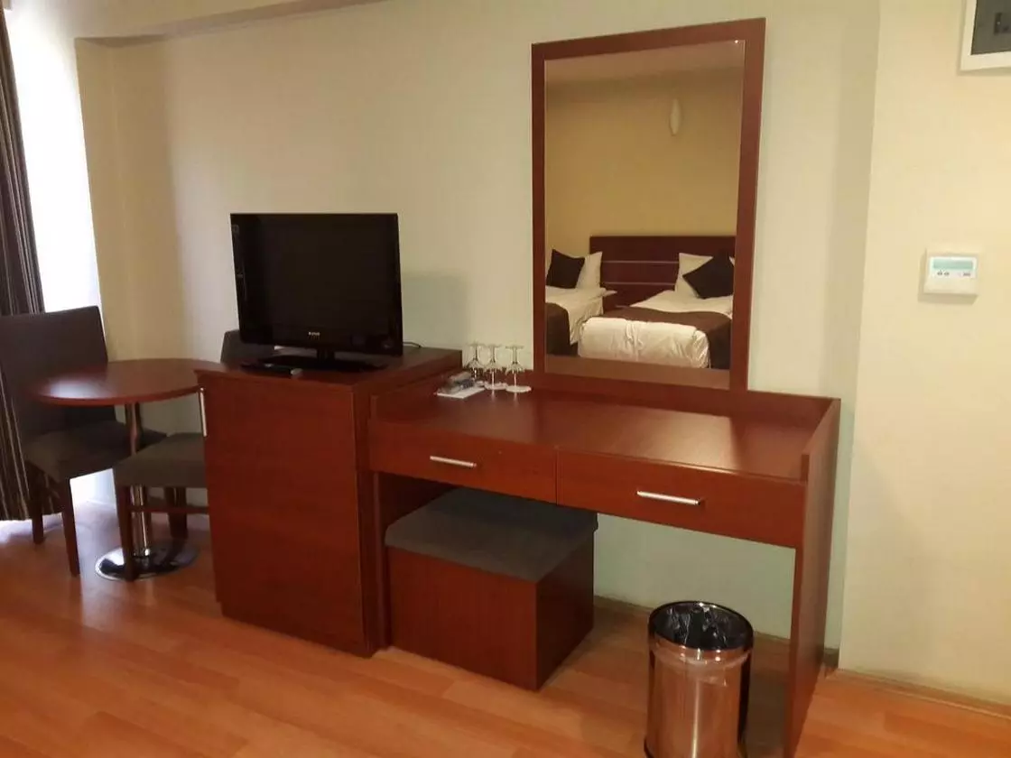 SIYAV_SHABAVIZ (6).jpg